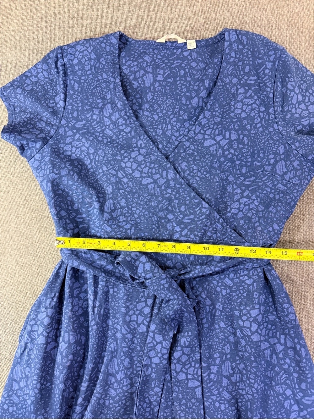 Women’s Printed Blue Wrap Midi Dress with Tie Waist Size 12 - Picture 4 of 8